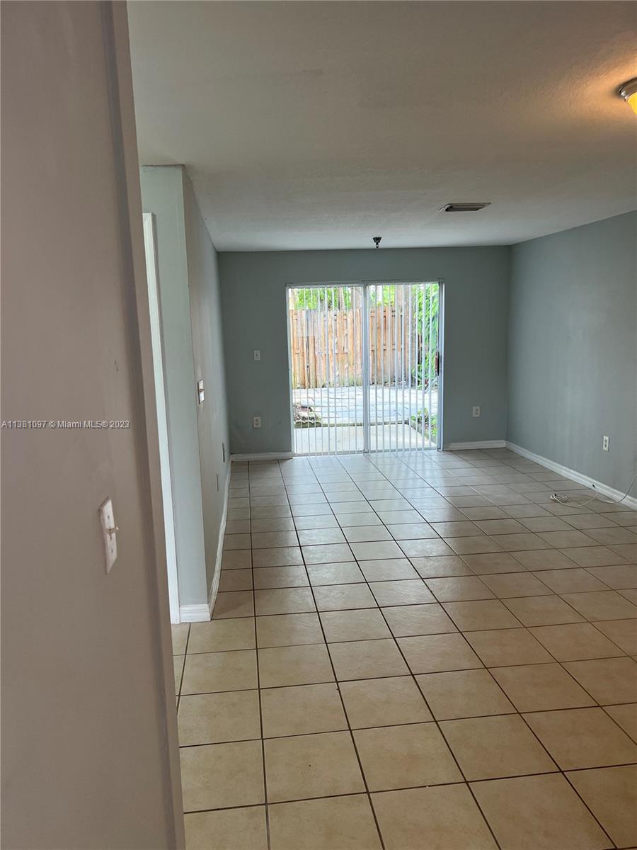 SUB OF PB 1-4 - Residential Lease