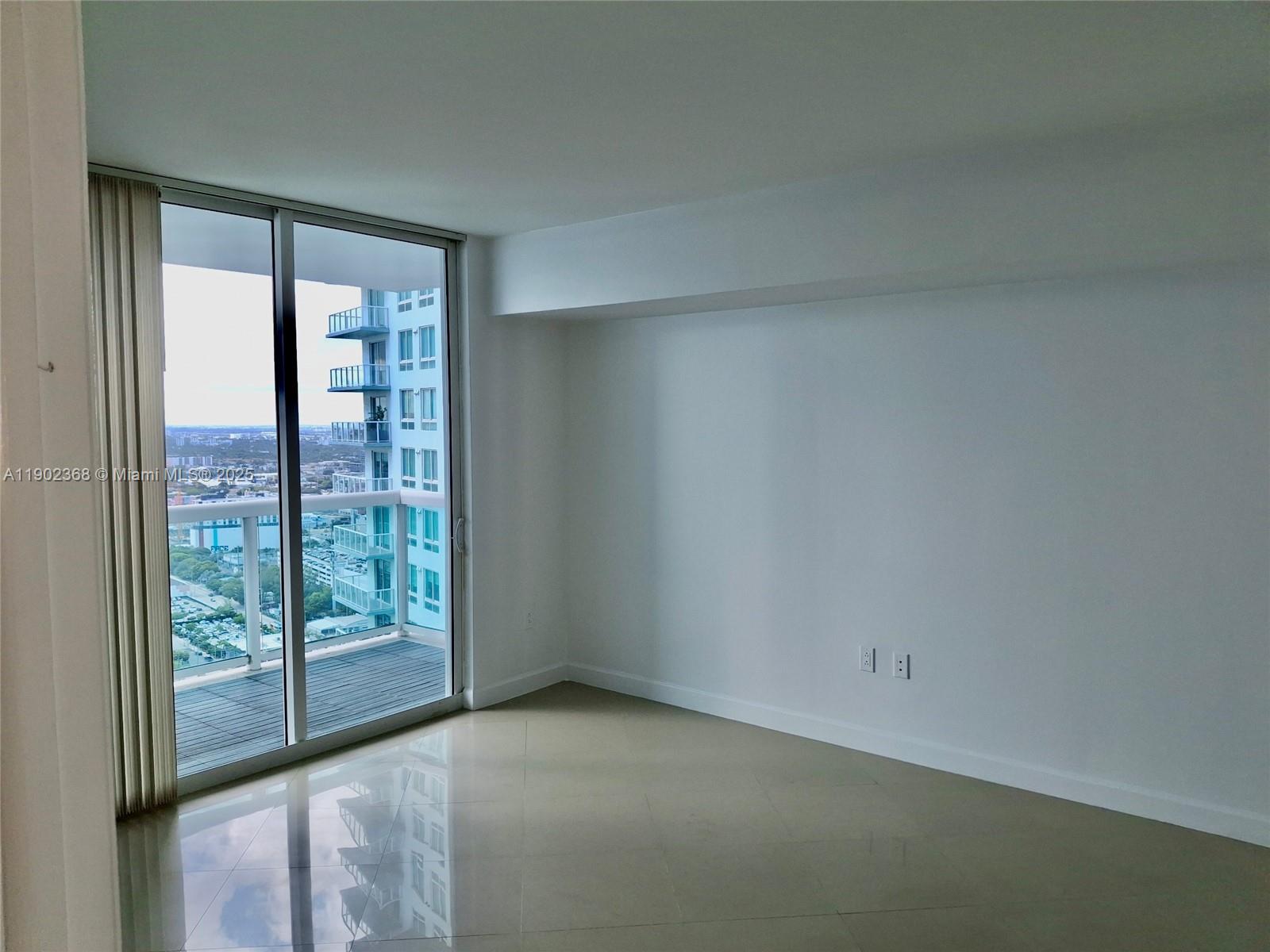 1800 CLUB CONDO - Residential Lease