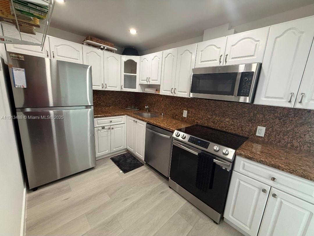 PORT ROYALE CONDO - Residential Lease