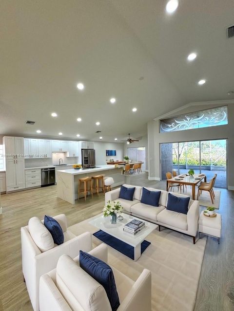 Photo of 7633 Trapani Ln, Boynton Beach, FL 33472 (MLS # A11898730)