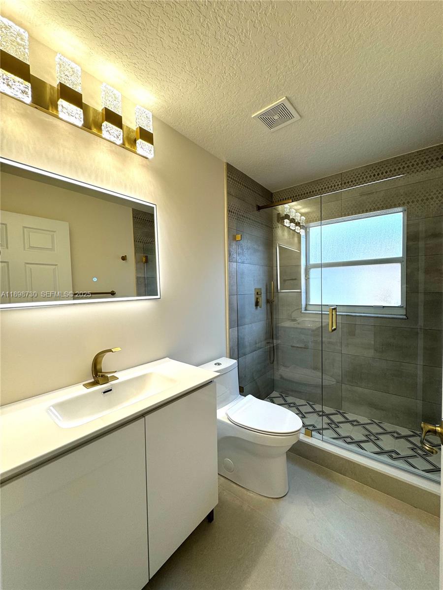 TUSCANY PAR A/B - Residential