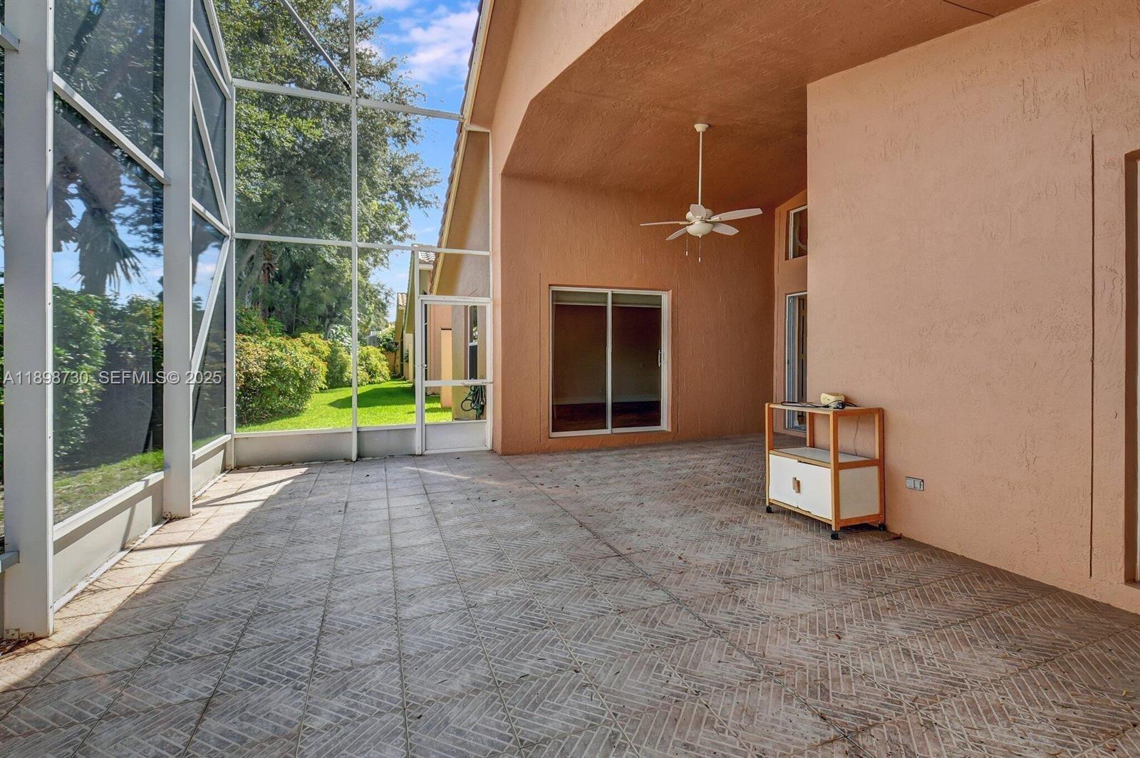 TUSCANY PAR A/B - Residential