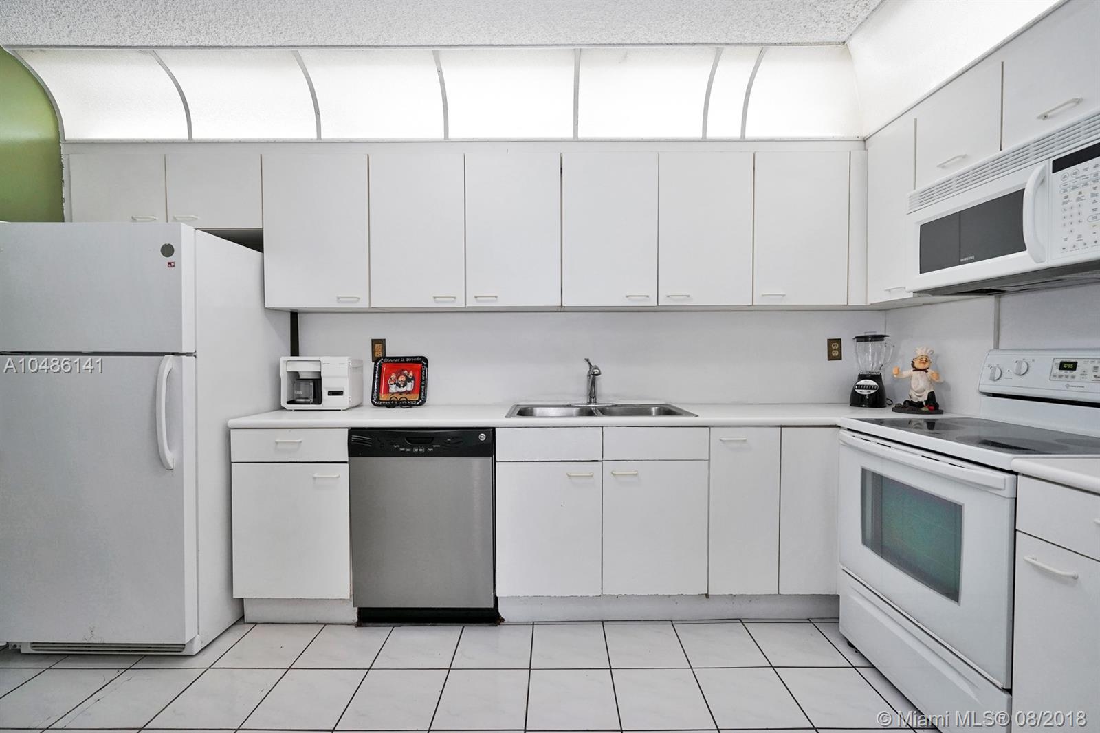 MARBELLA CONDO - Residential Lease