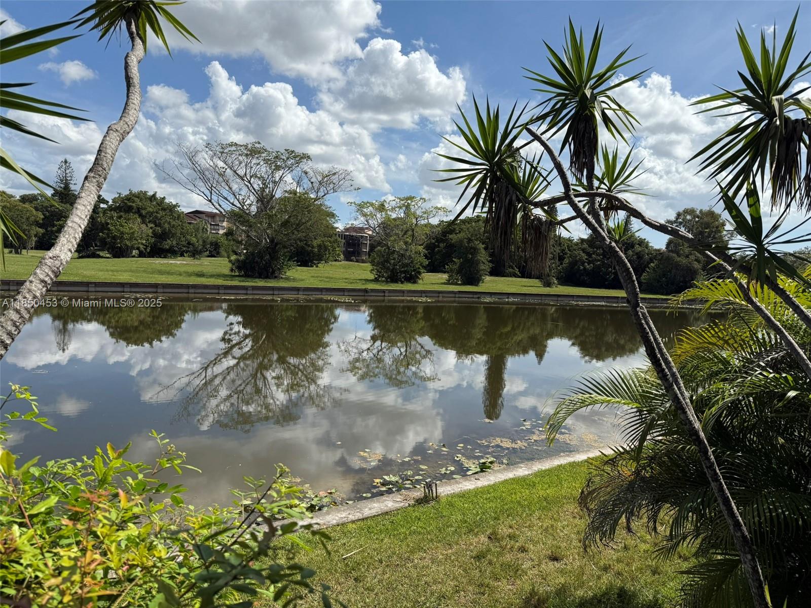 LAS VISTAS C IN INVERRARY - Residential