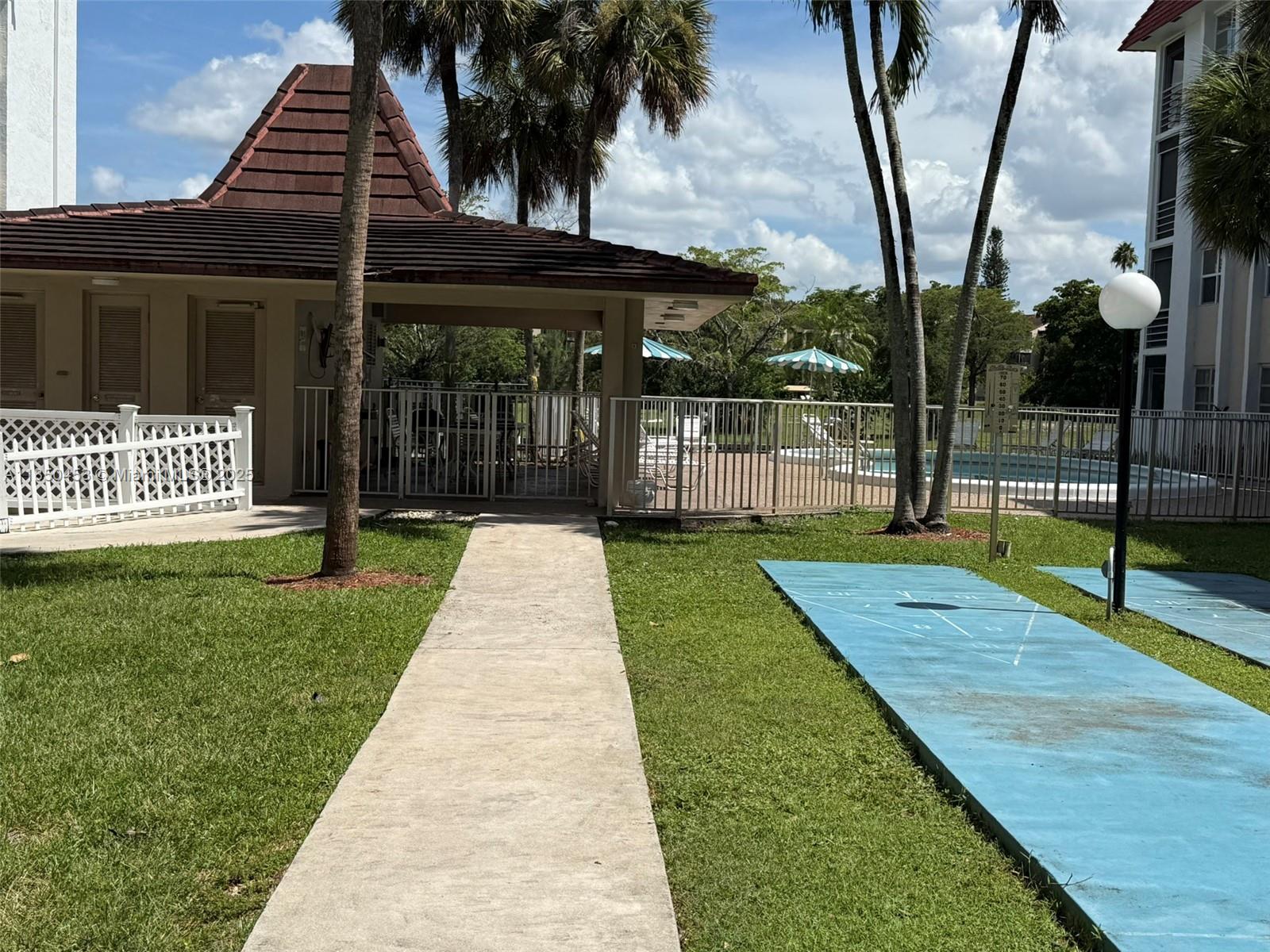 LAS VISTAS C IN INVERRARY - Residential