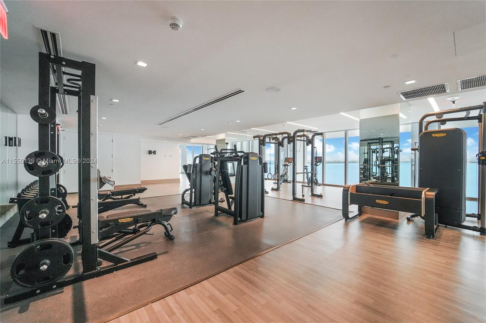 700 EDGEWATER CONDO - Residential Lease