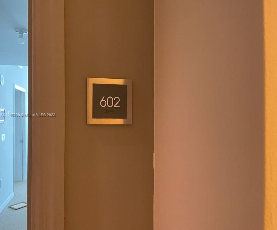 THE PLAZA 851 BRICKELL CO - Residential