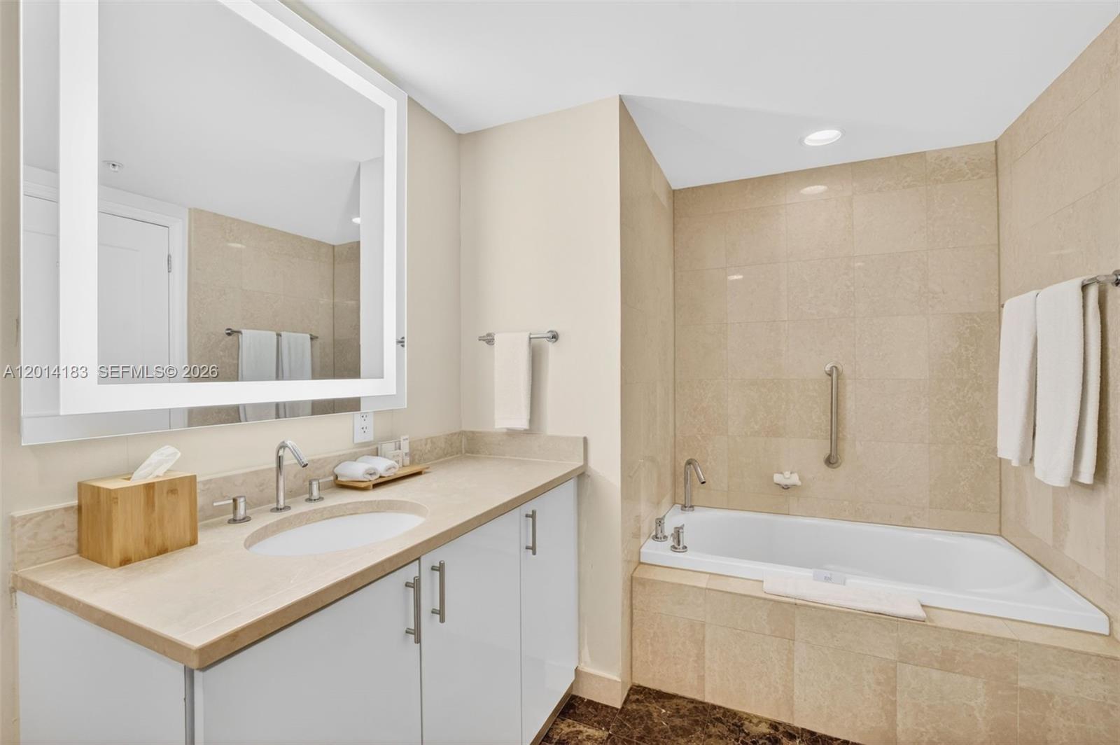 Q CLUB RESORT & RESIDENCE - Residential