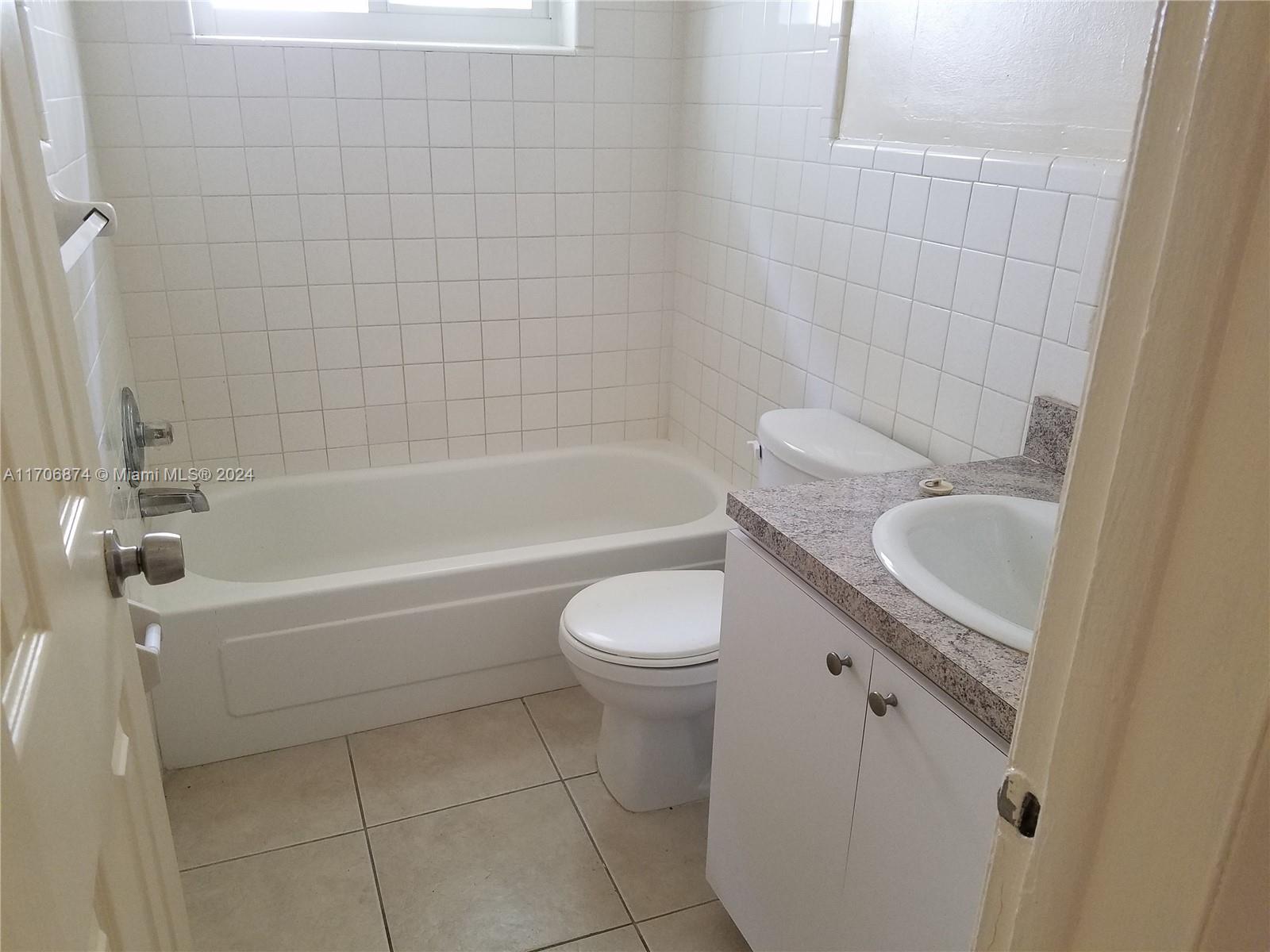 Rental Property at 2230 Madison St 02, Hollywood, Broward County, Florida - Bedrooms: 1 
Bathrooms: 1  - $1,500 MO.