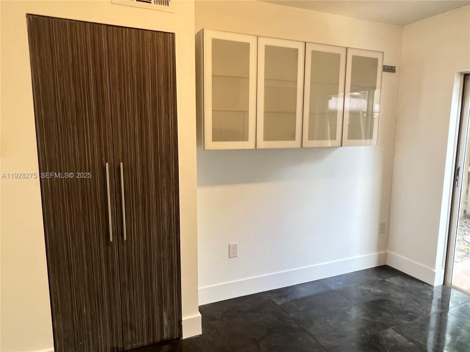 LAGO LINDO TOWNVILLAS CON - Residential