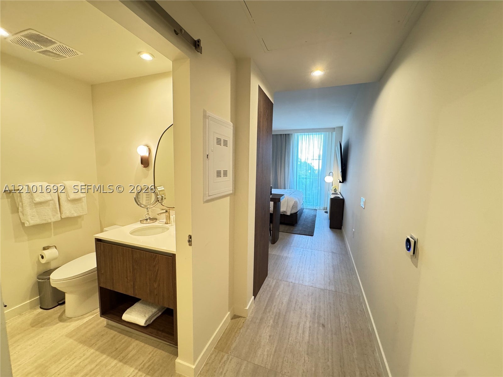 1611 SW 2 ave 313