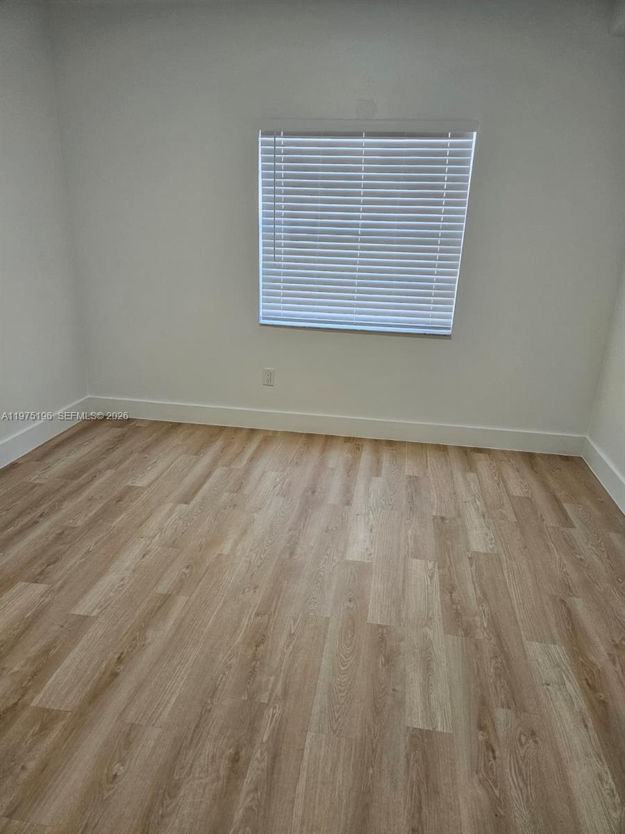 LA HACIENDA COUNTRY CLUB - Residential Lease