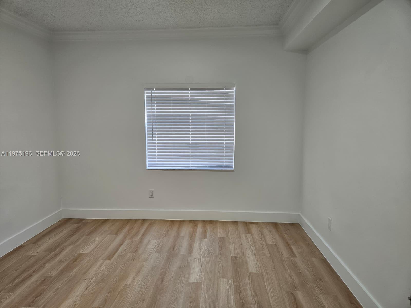 LA HACIENDA COUNTRY CLUB - Residential Lease