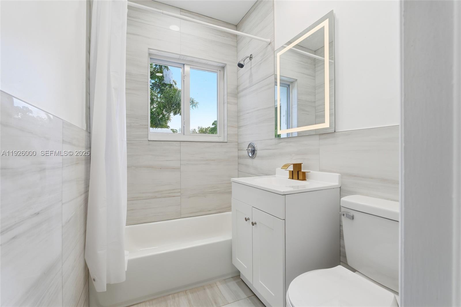 REV PLAT OF BRANDON PARK - Residential Income