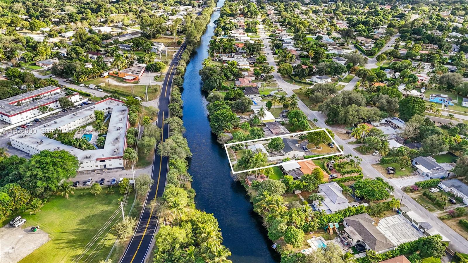 REV PLAT OF BRANDON PARK - Residential Income