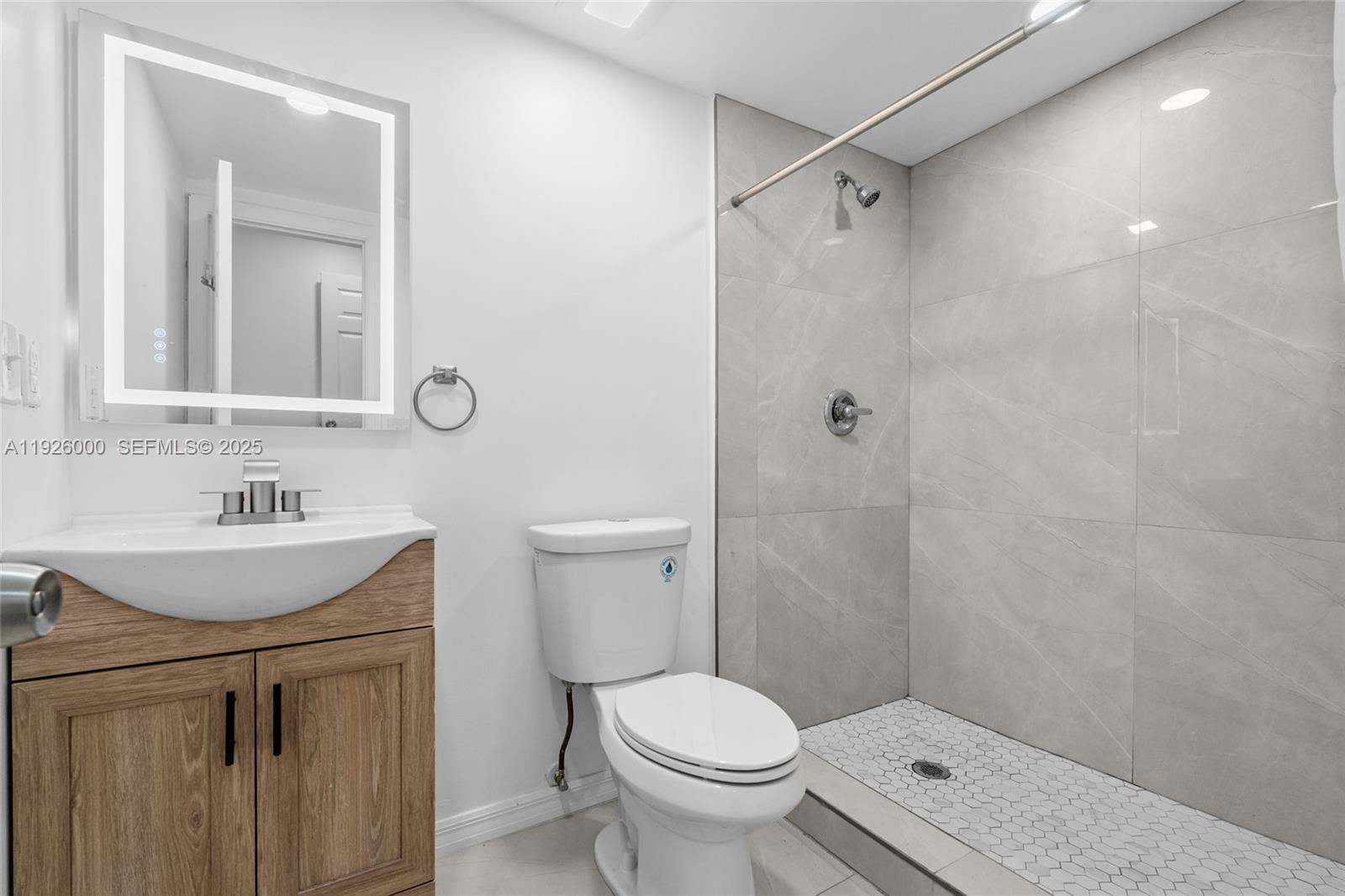 REV PLAT OF BRANDON PARK - Residential Income