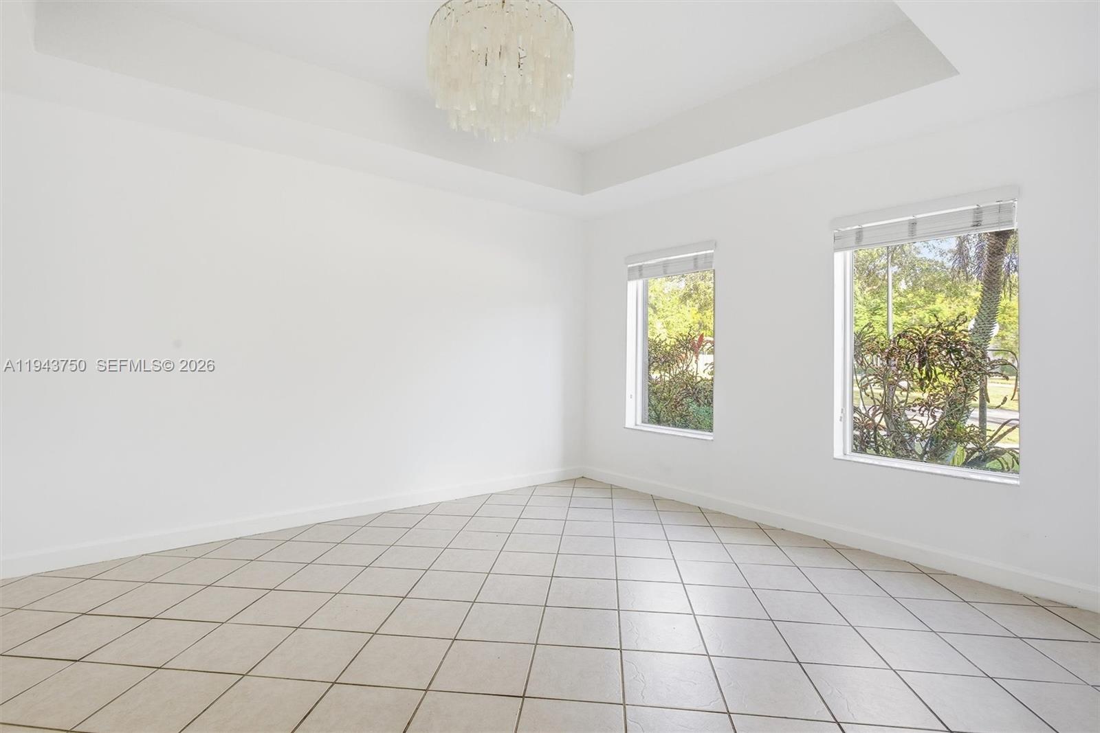 TWIN LAKE SHORES SOUTH - Residential