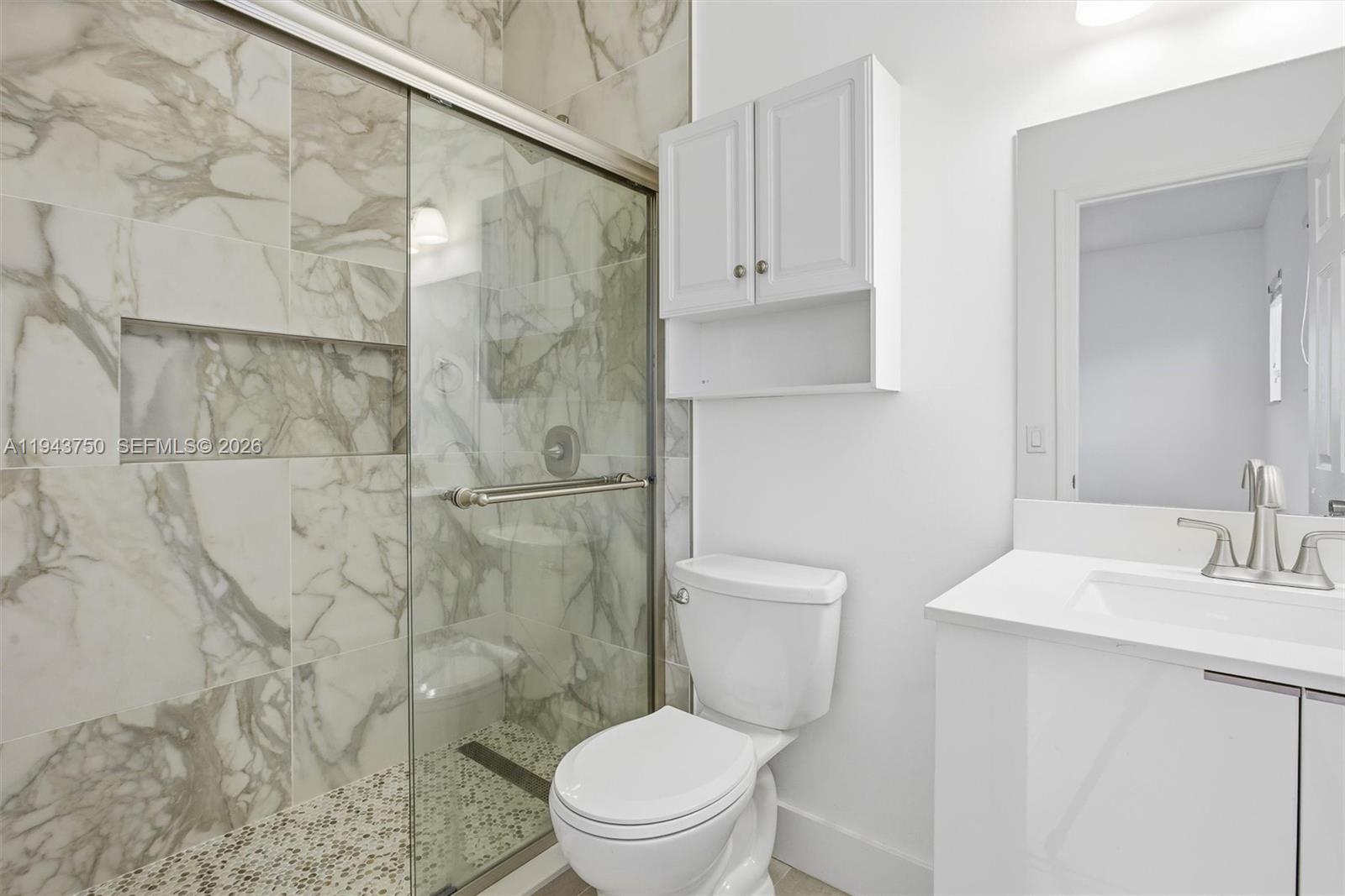 TWIN LAKE SHORES SOUTH - Residential