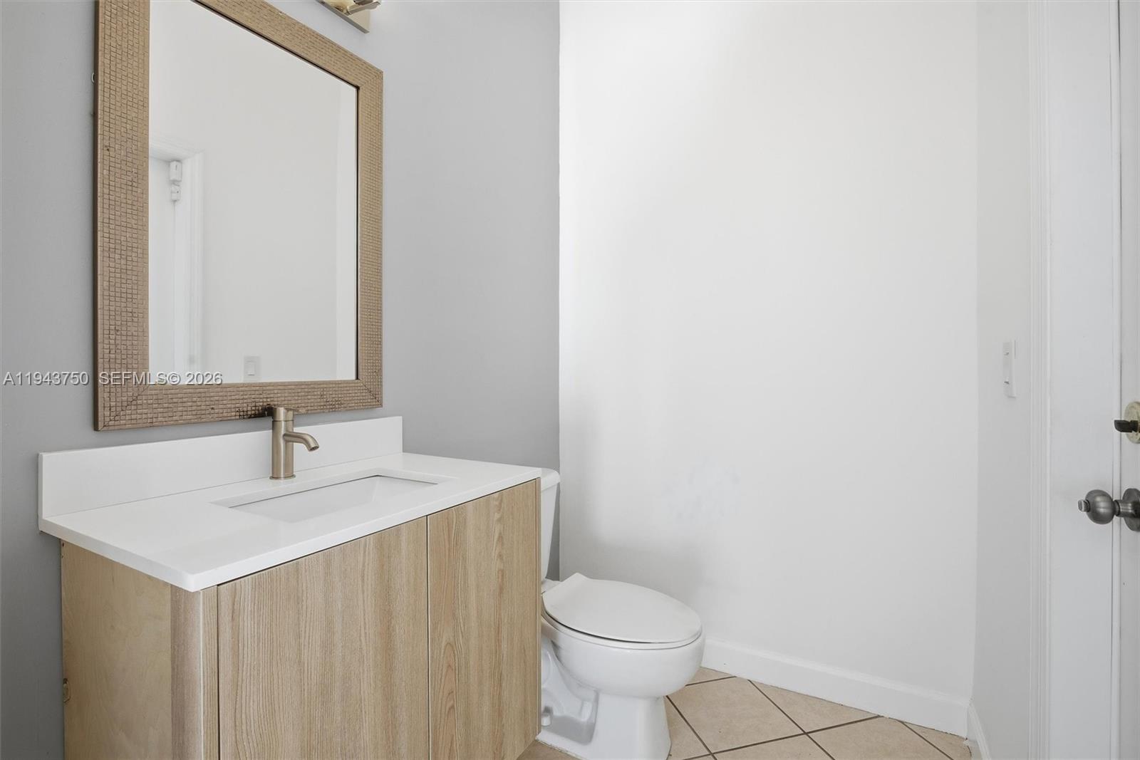 TWIN LAKE SHORES SOUTH - Residential