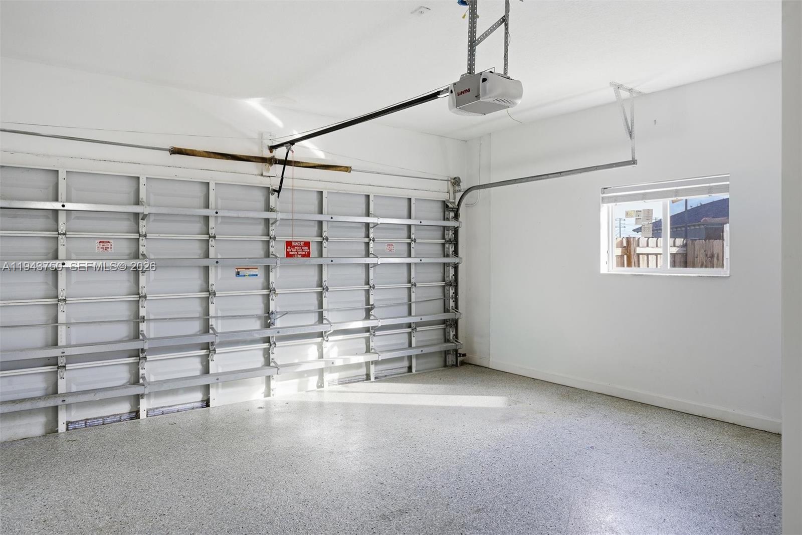 TWIN LAKE SHORES SOUTH - Residential