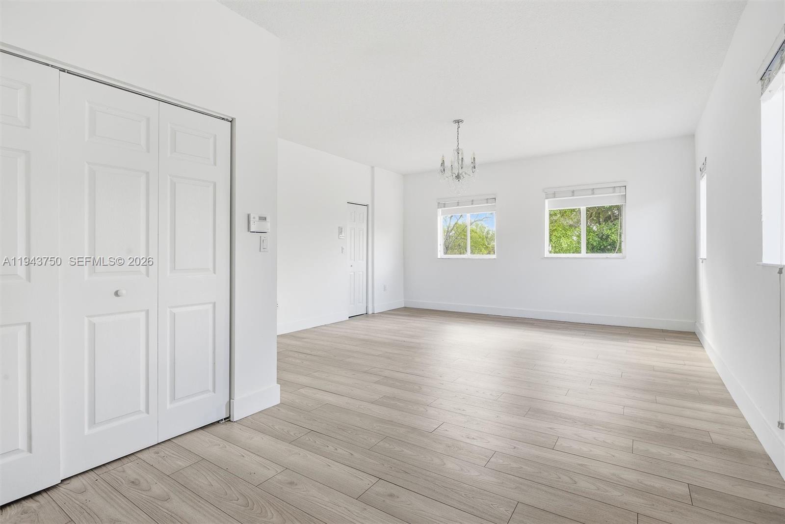 TWIN LAKE SHORES SOUTH - Residential