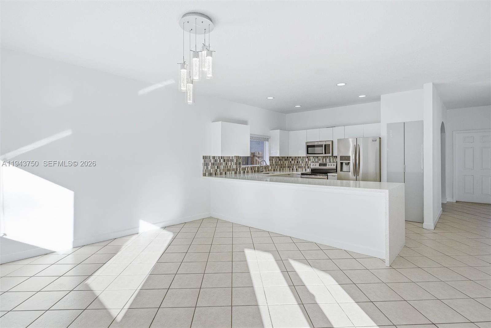 TWIN LAKE SHORES SOUTH - Residential