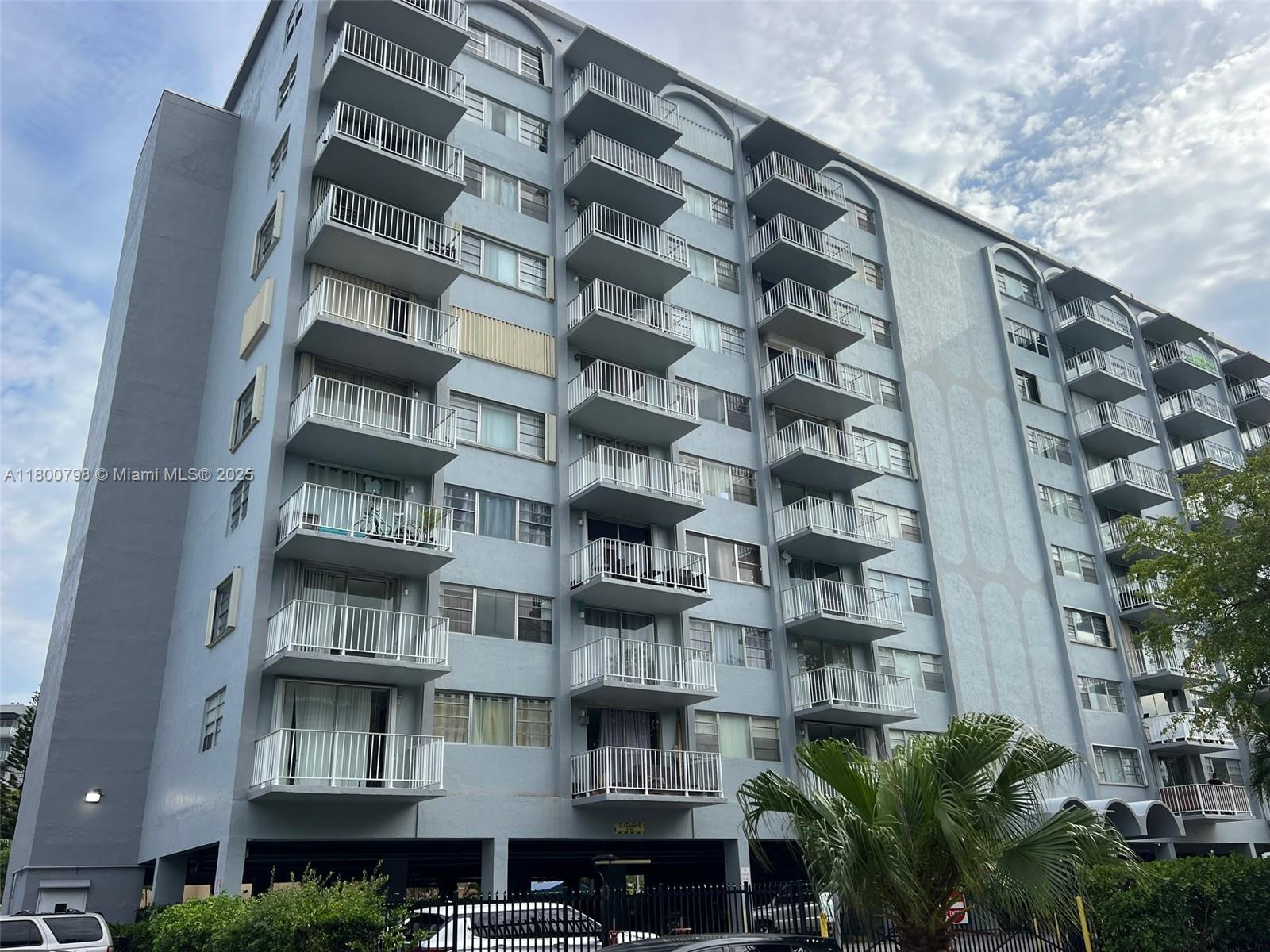 Property for Sale at 1470 Ne 125th Ter 810, North Miami, Miami-Dade County, Florida - Bedrooms: 1 
Bathrooms: 1  - $145,000
