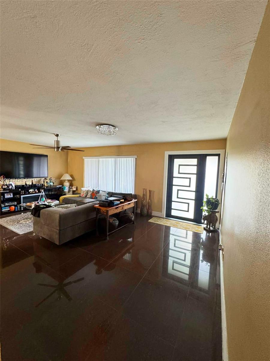 MAINLANDS OF TAMARAC LAKE - Residential