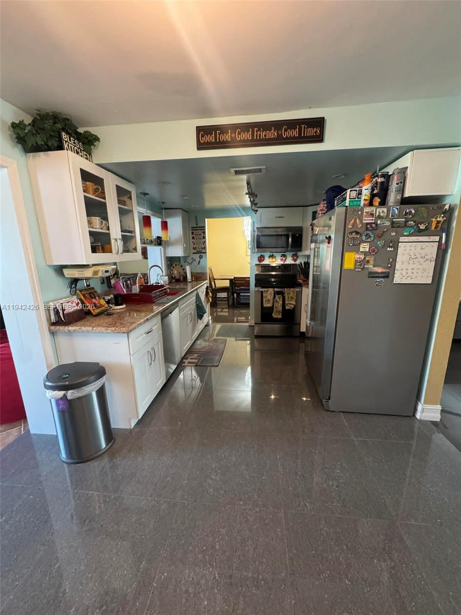 MAINLANDS OF TAMARAC LAKE - Residential