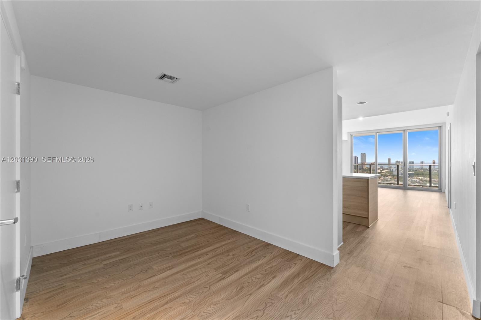 16385 Biscayne Blvd 3120
