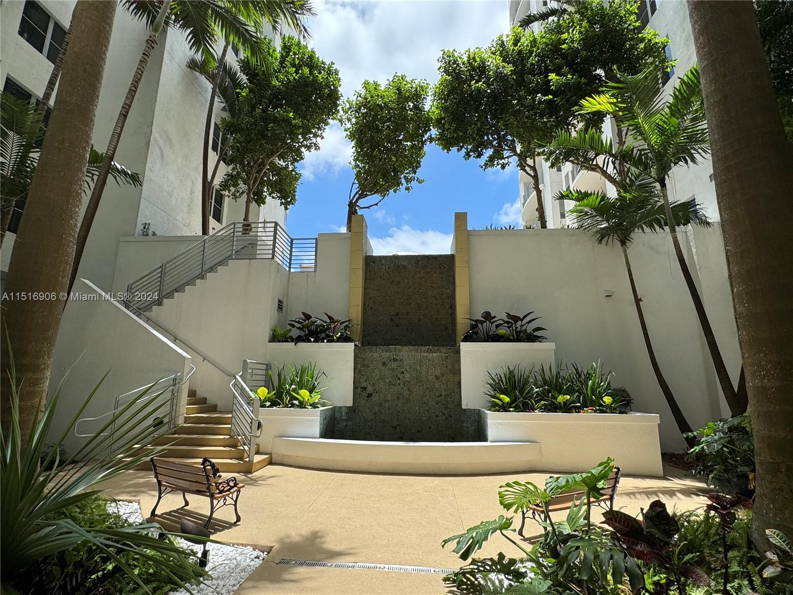 RADIUS CONDO - Residential Lease