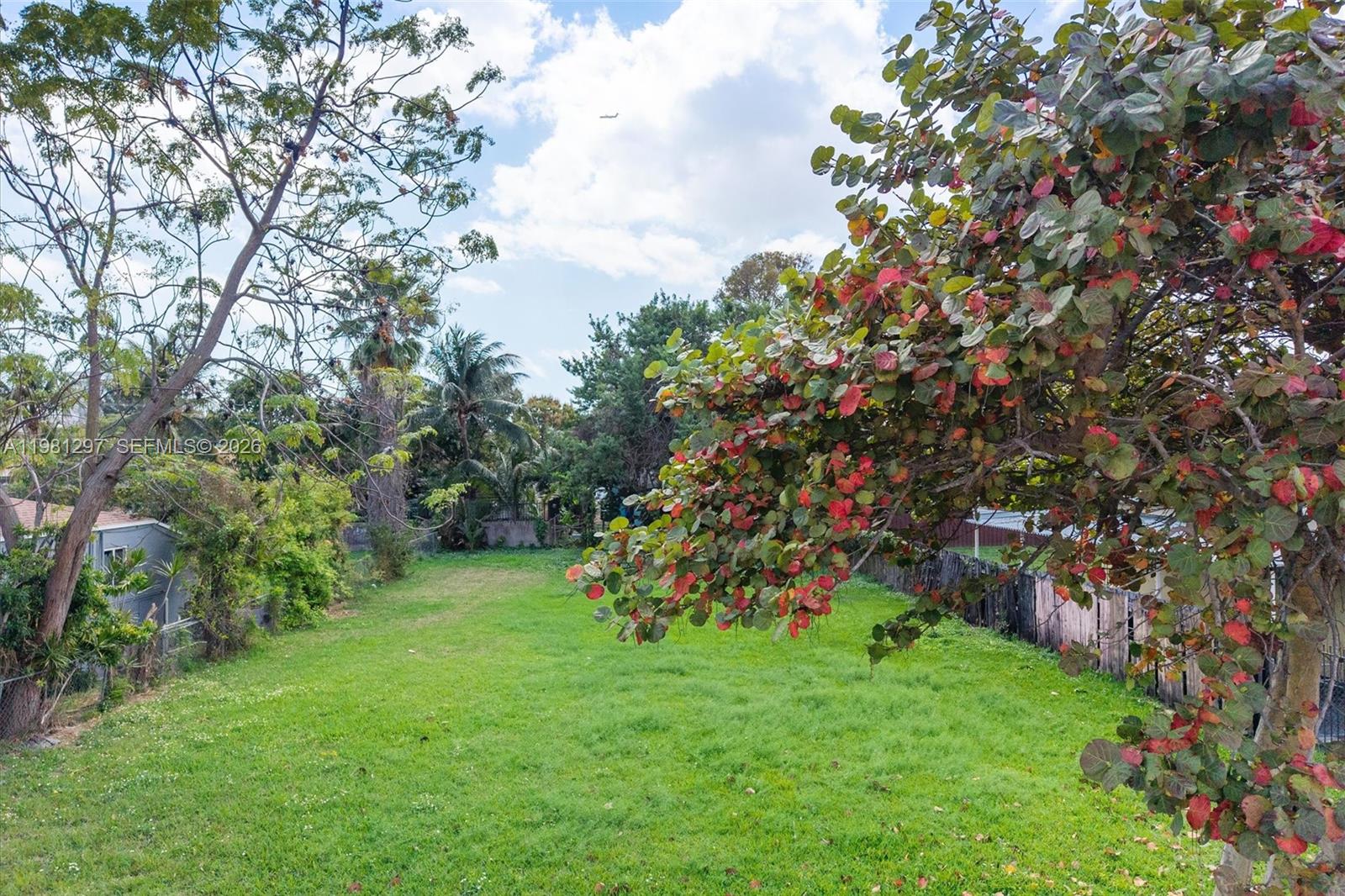 HOLLEMAN MANOR ADDN - Land