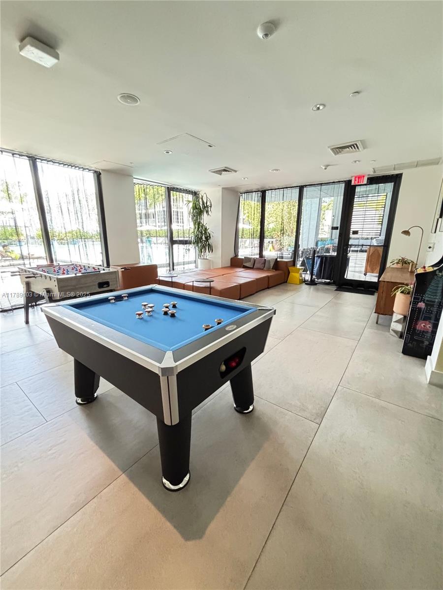 3401 MIDTOWN CONDO - Residential Lease