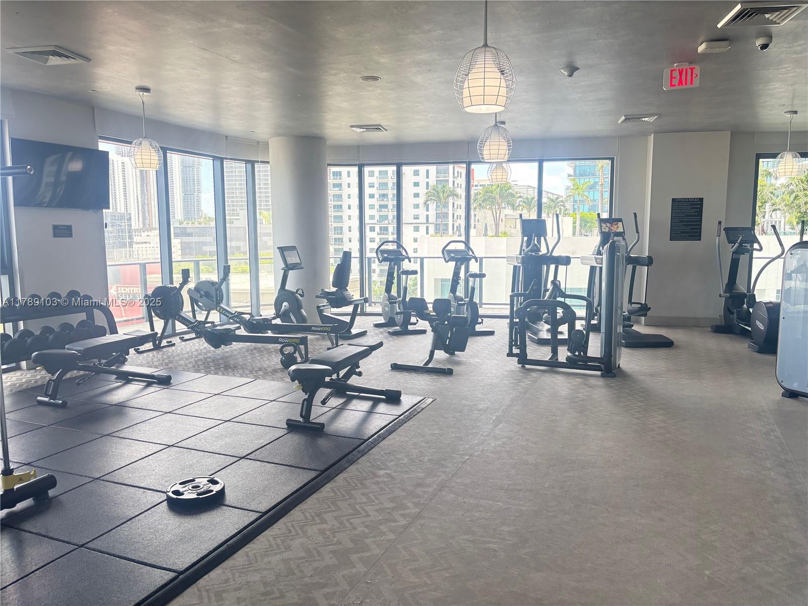 3401 MIDTOWN CONDO - Residential Lease