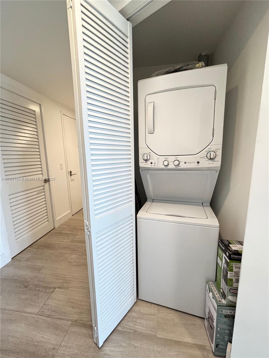 3401 MIDTOWN CONDO - Residential Lease