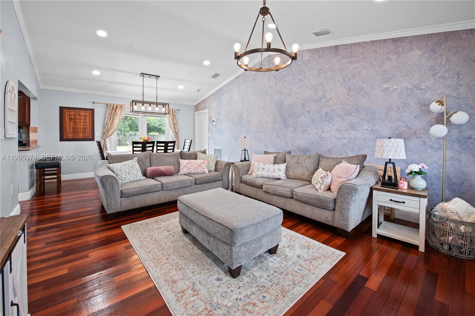 KING ROBERT - Residential Lease