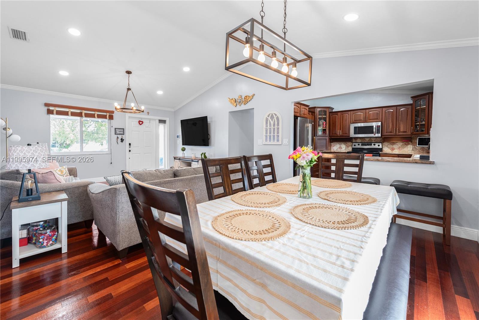 KING ROBERT - Residential Lease