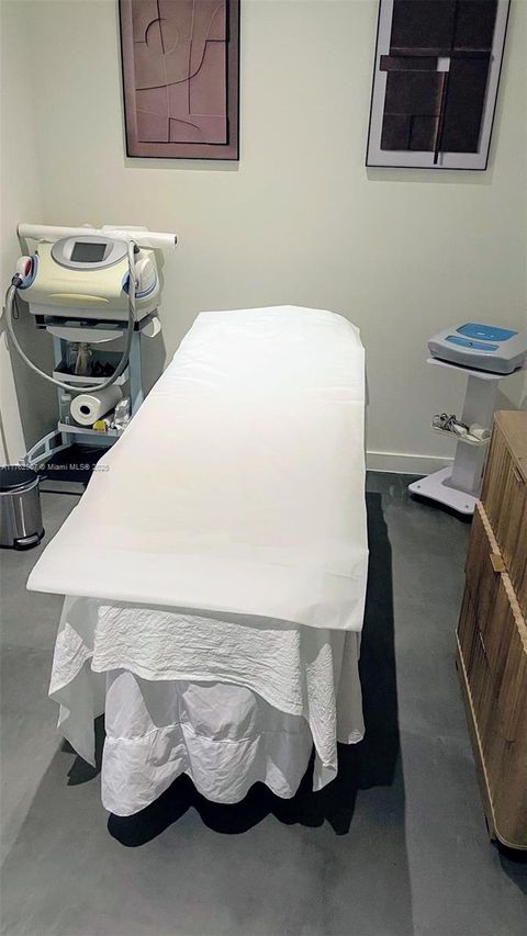 SPA in Brickell Ave FOR LEASE Miami FL 33131