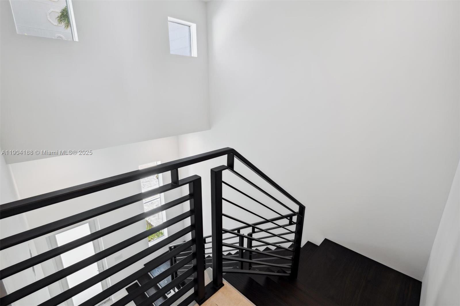 BLUE WATER BEACH - Residential