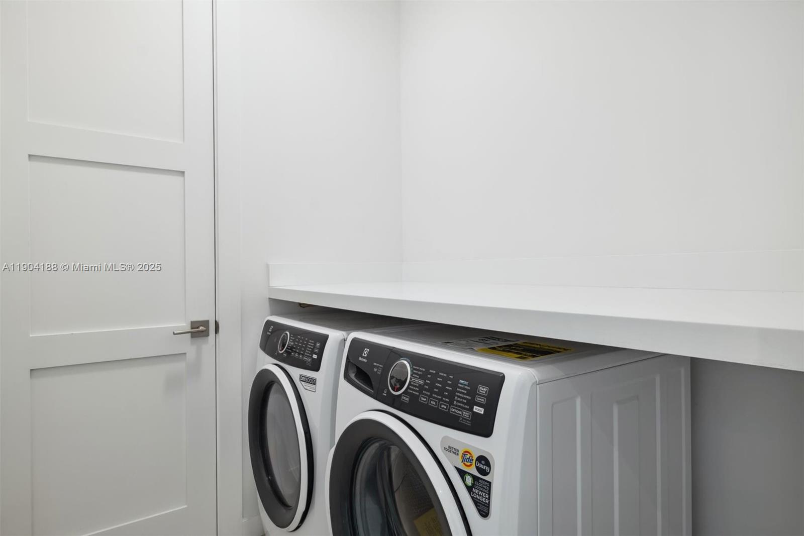 BLUE WATER BEACH - Residential