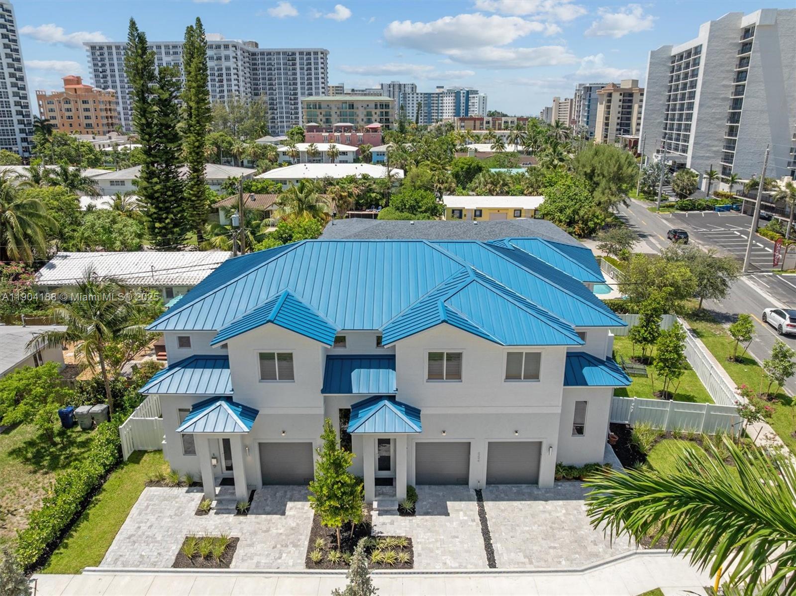 BLUE WATER BEACH - Residential