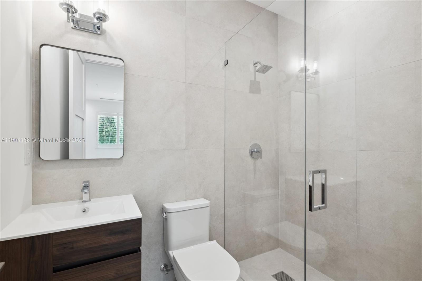 BLUE WATER BEACH - Residential