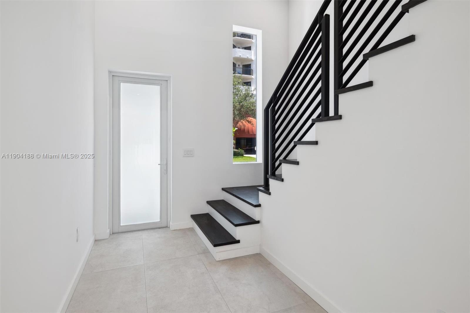 BLUE WATER BEACH - Residential