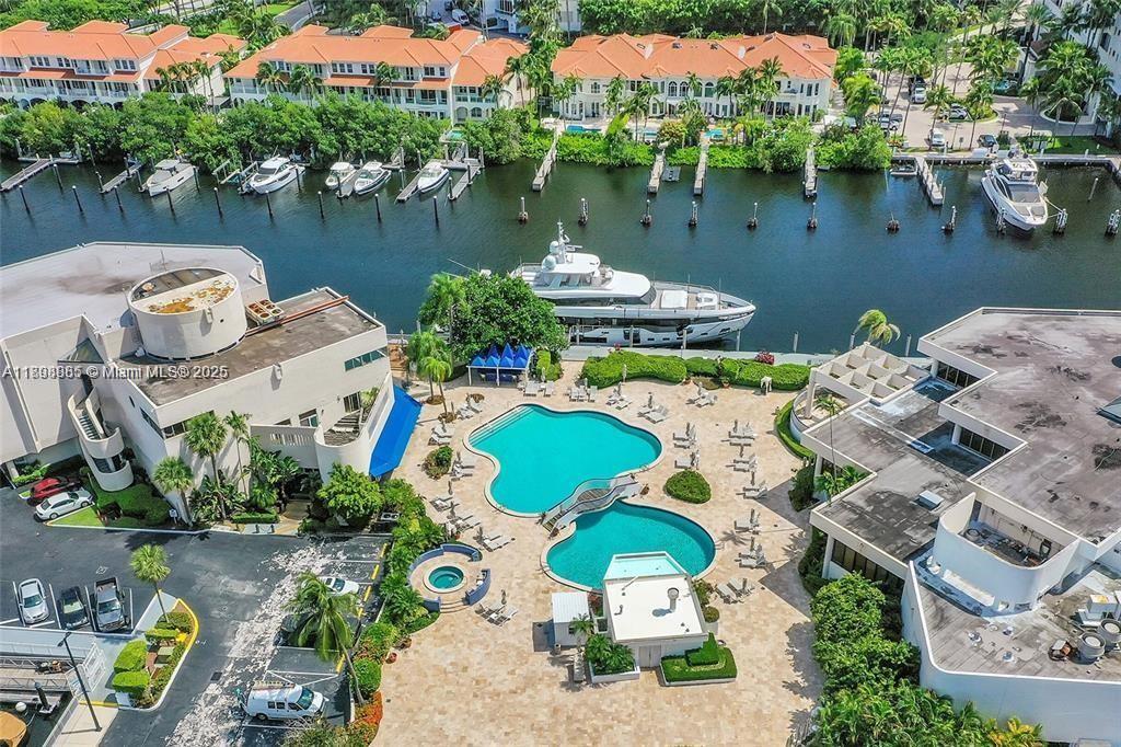 TURNBERRY ISLE CONDO - Residential