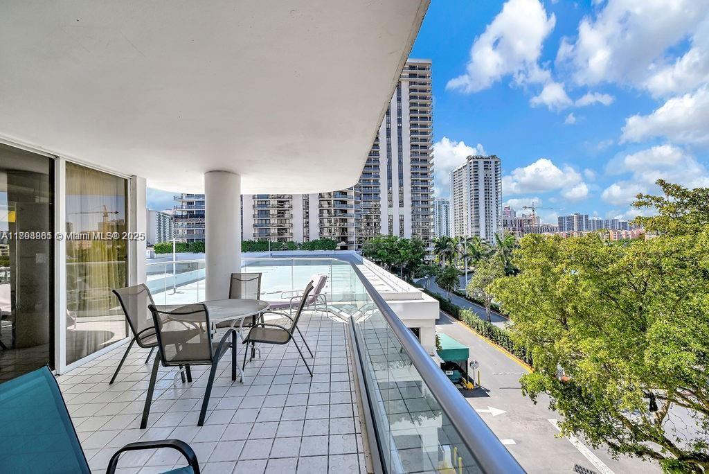 TURNBERRY ISLE CONDO - Residential