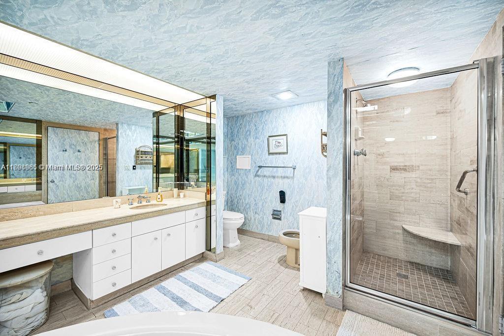 TURNBERRY ISLE CONDO - Residential