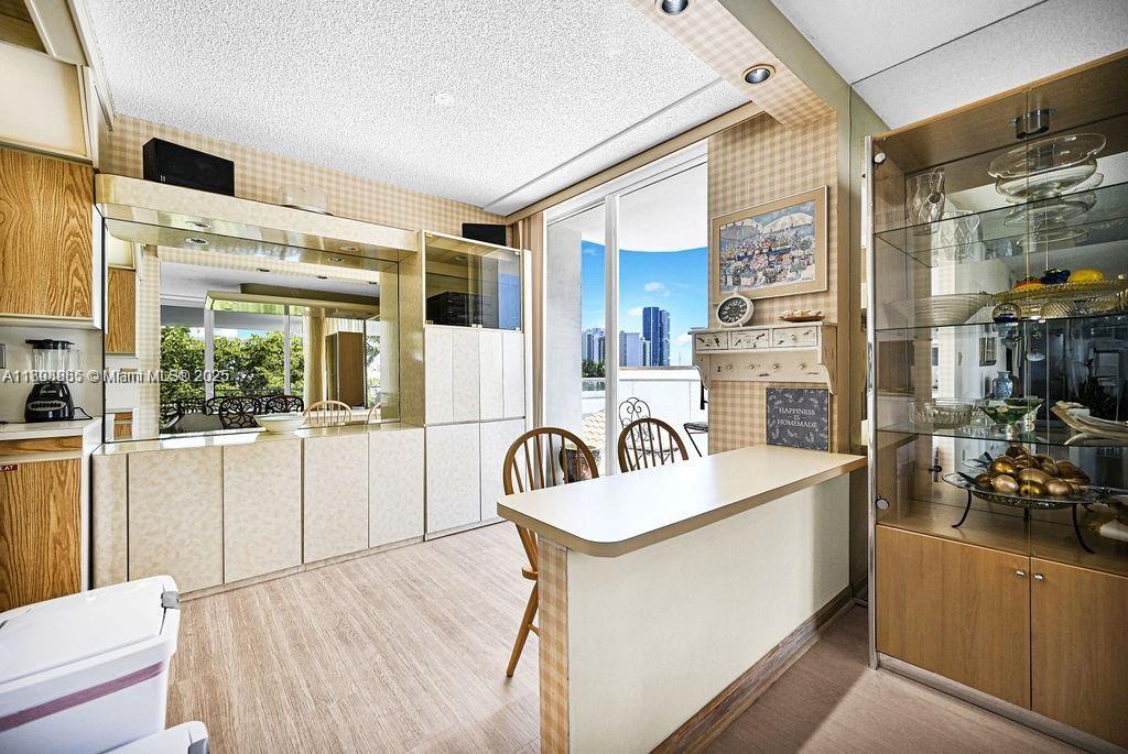 TURNBERRY ISLE CONDO - Residential