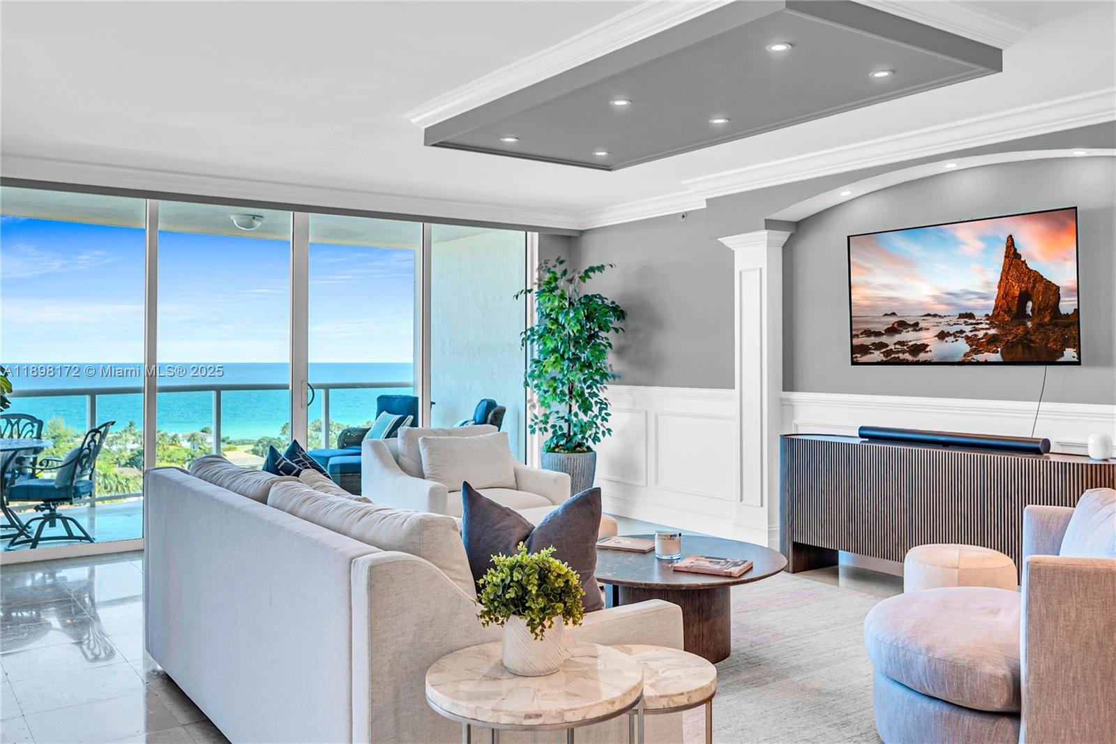20201 E Country Club Dr 1907