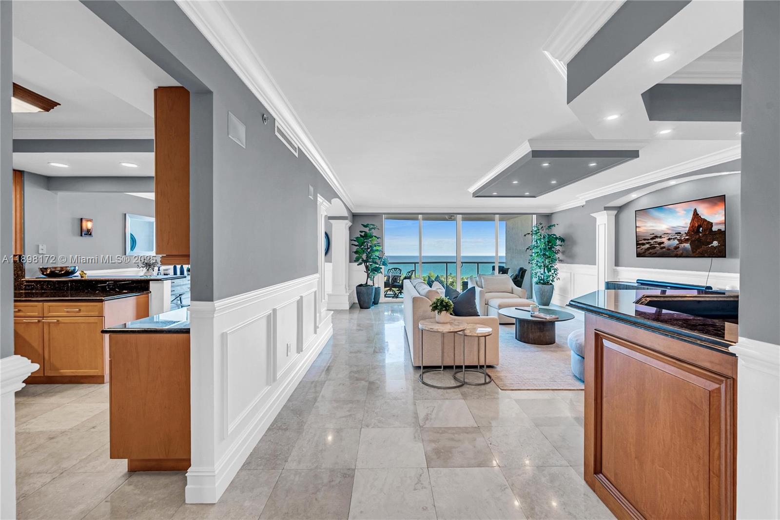 HAMPTONS SOUTH CONDO - Residential