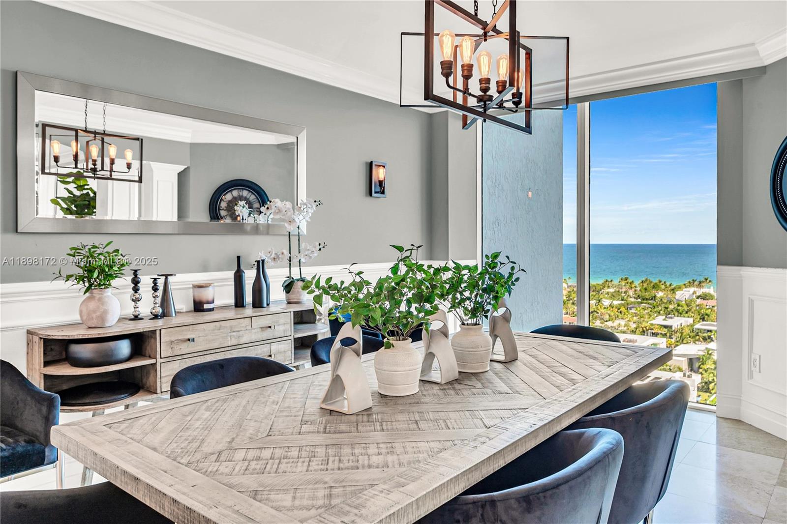 HAMPTONS SOUTH CONDO - Residential